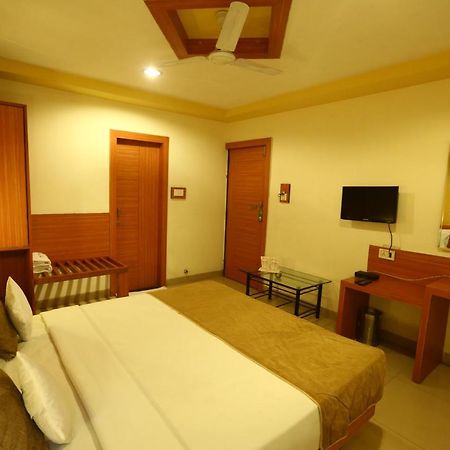 Hotel Paradise Indore Dış mekan fotoğraf